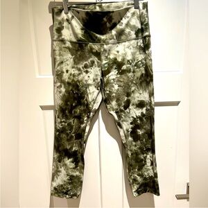 Lululemon Align High Rise Capri  21”